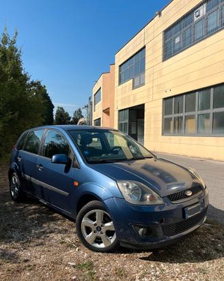 Ford Fiesta 1.2 16V 5p. Ghia