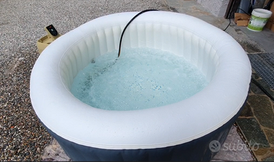Piscina Idromassaggio