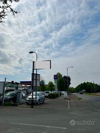 Cartello indicazioni / pubblicità