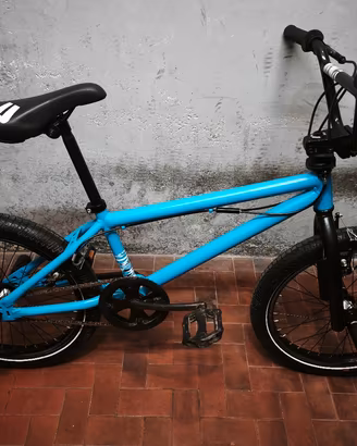 BMX B’Twin Wipe 320 20” Azzurra | Revisionata