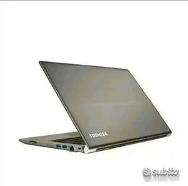 PortatileToshiba i5 ssd 250 gb 8 ramgb win 11 pro