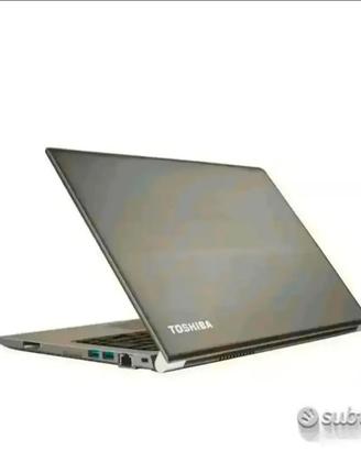 PortatileToshiba i5 ssd 250 gb 8 ramgb win 11 pro