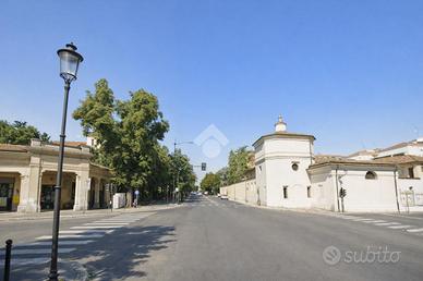 4 LOCALI A PARMA