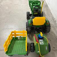 Trattore elettrico peg perego