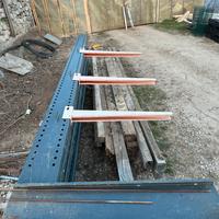 Scaffale cantilever