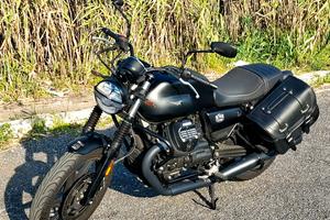 Moto Guzzi V7 IV Stone
