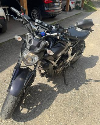 Yamaha MT-07 2015 dark violet 37000 km