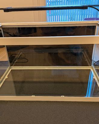 acquario 60L con luce amtra wifi 