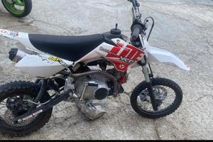 Pit bike 125