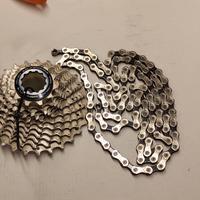 Pacco pignoni Shimano Ultegra + catena KMC 11v