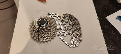 Pacco pignoni Shimano Ultegra + catena KMC 11v