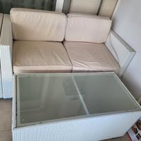 Divanetto per esterno e tavolino