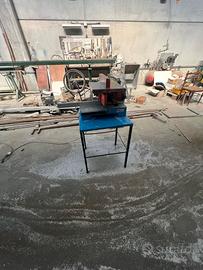 Tagliatrice - rifilatrice alluminio e legno