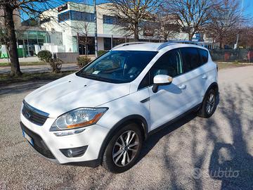 Ford Kuga 4X4 diesel 140cv