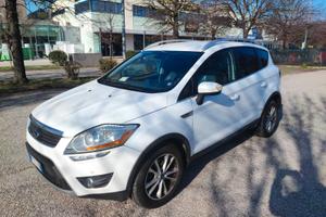 Ford Kuga 4X4 diesel 140cv