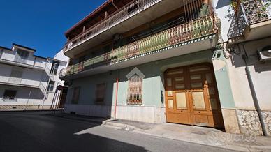 3 LOCALI A FRATTAMAGGIORE