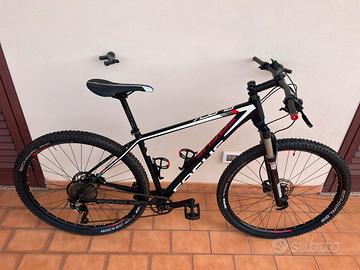Mountain Bike Focus Black Forest 29’