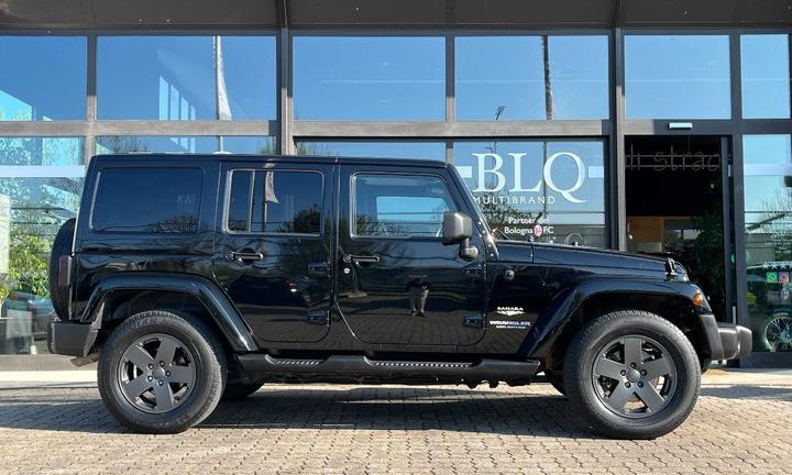 JEEP Wrangler 2.8 CRD DPF Sahara Auto