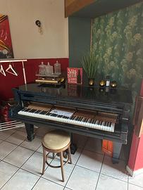Pianoforte a mezza coda August Förster  1930