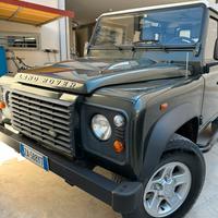 DEFENDER 90 Td4 Puma autocarro