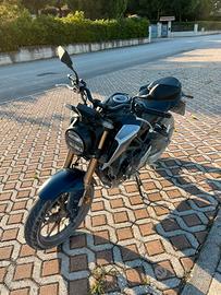 Honda cb125r abs