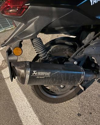 akrapovic x xmax