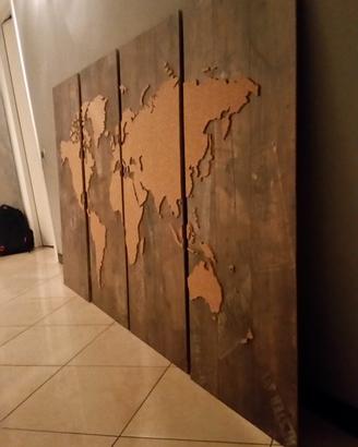 quadro artigianale con mappamondo sughero