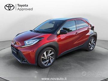 Toyota Aygo X 1.0B (72 CV) Lounge S-CVT