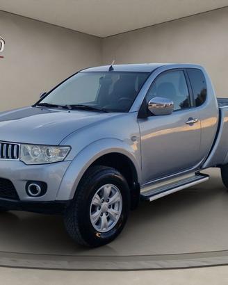 MITSUBISHI L200 2.5 DI-D/136CV Club Cab Invite D