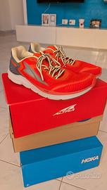 Hoka Clifton 8, Asics Nimbus  24, Altra Torin 5