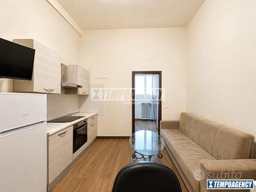 Bilocale ristrutturato con taverna collegata - Via