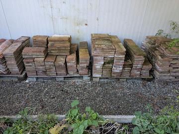 Lotto di 300 tavelle antiche piene