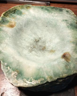 Blocco giada nefrite verde naturale