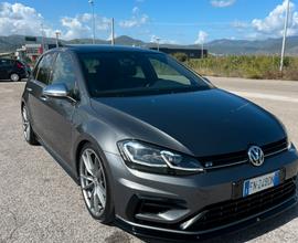 VW Golf 7.5 R