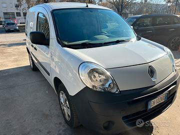 Renault Kangoo 2013 dci 135000 km