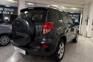 Toyota RAV 4 RAV4 2.2 D-4D 136 CV Luxury