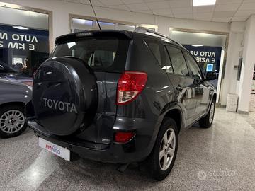 Toyota RAV 4 RAV4 2.2 D-4D 136 CV Luxury
