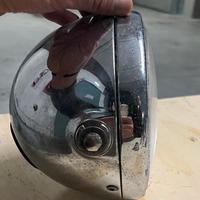 Faro ant. - Triumph per Bonneville SE (2010)