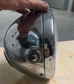 Faro ant. - Triumph per Bonneville SE (2010)