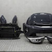 KIA stonic restyling paraurti cofano paraparafango