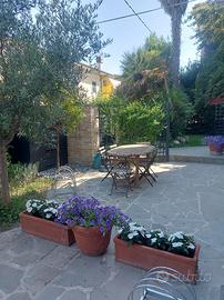 Vicino mare e centro,3 camere,2 bagni, giardino