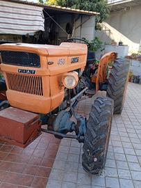 Trattore agricolo
