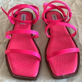 Scarpe sandali bassi Steve Madden nuovi