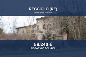 Immobile in asta di 750 m² con più di 5 locali e b