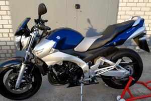 Suzuki GSR 600 - 2008
