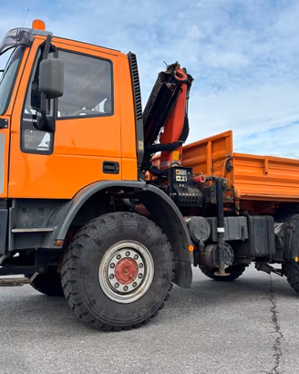 EUROCARGO ML 140-24 4x4 + GRU PALFINGER - RADIO