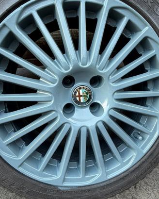 4 cerchi alfa romeo mito piu due gomme estive