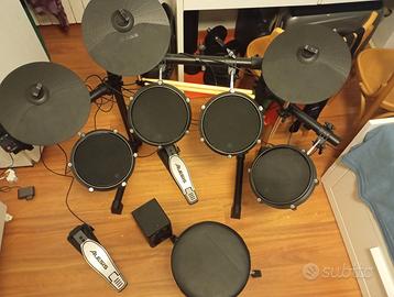 Alesis Turbo Mesh Kit + accessori