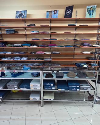 Arredamento per negozio 