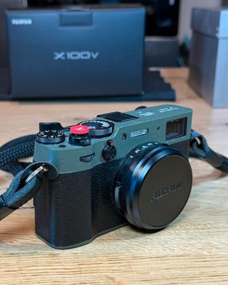 FUJIFILM X100V